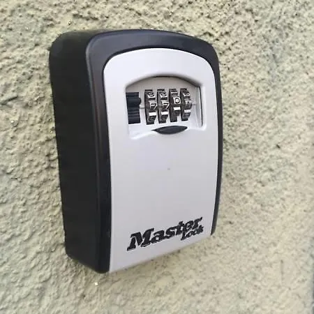 公寓 Cozy Garden Free Parking