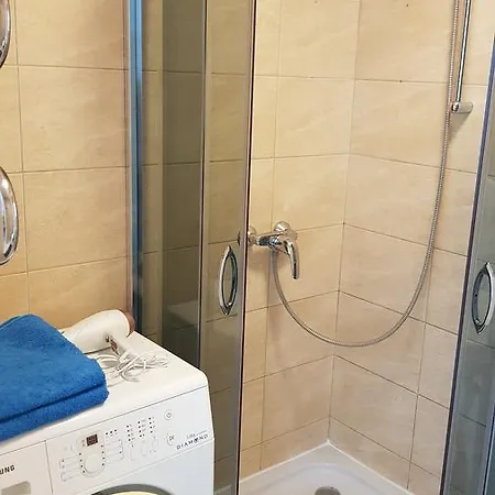 Cozy Garden Free Parking