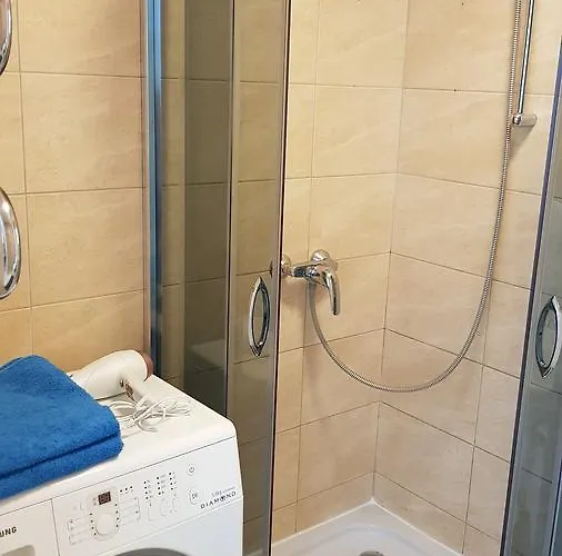 Cozy Garden Free Parking