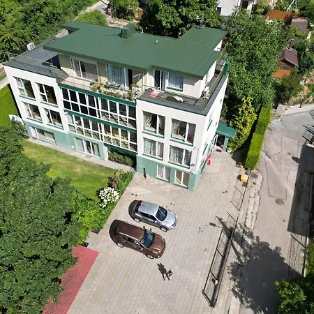 Cozy Garden Free Parking Apartment Vilnius